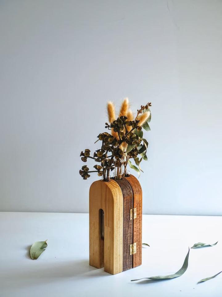 Propagation Station Table Vase